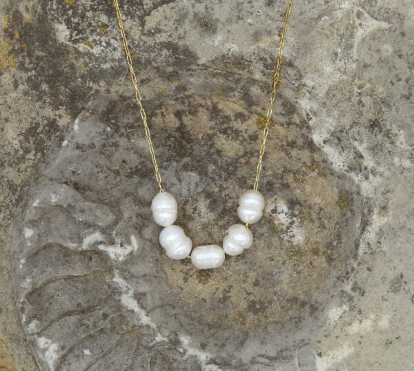 Edelstahl Kette, vergoldet, mit kleinen Perlen